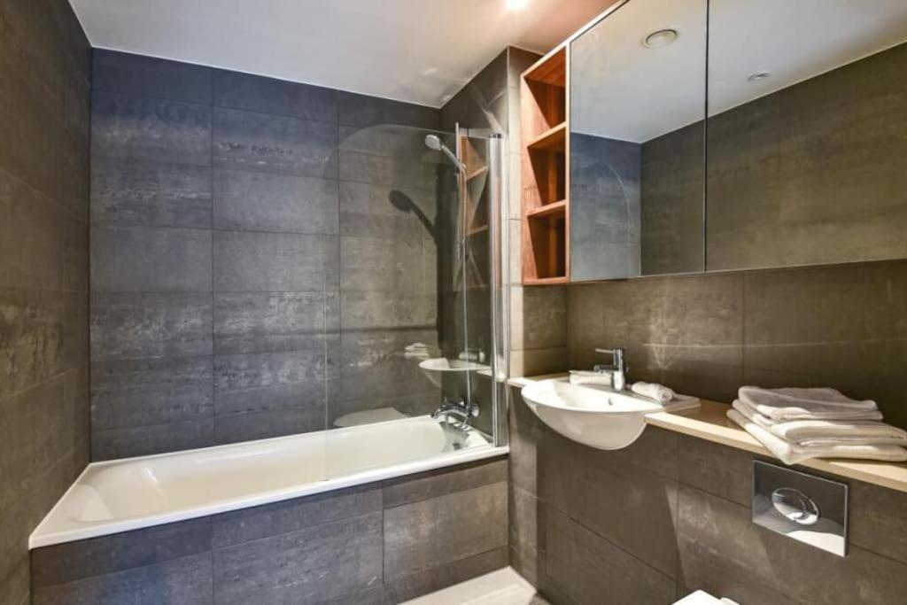 Luxury 2 Bedroom 2 Bathroom -borough Market/ Bridge Appartement *